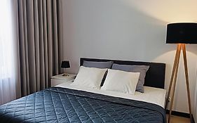 Kings Apartments